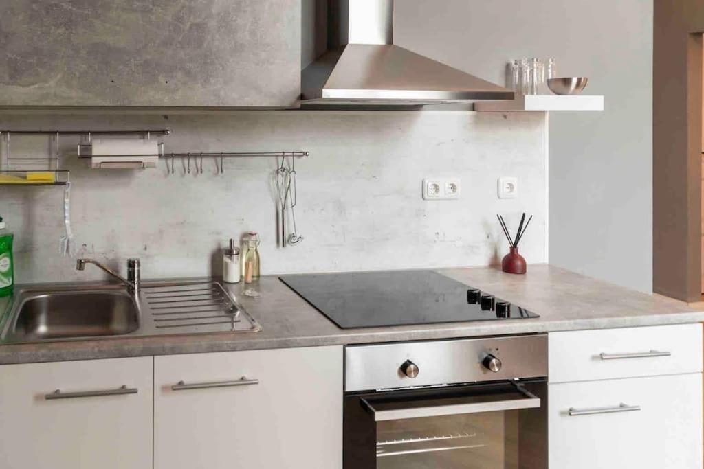 Zentrales Design Apartment Бремен Екстериор снимка